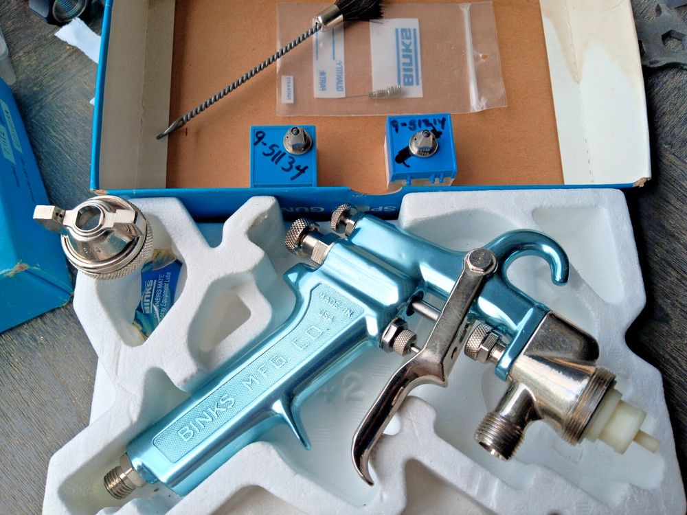 BINKS- MODEL 7 HTE PAINT SPRAY GUN