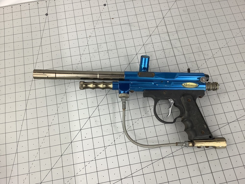 32 DEGREES REBEL BOTTOM LINE PAINTBALL MARKER BLUE