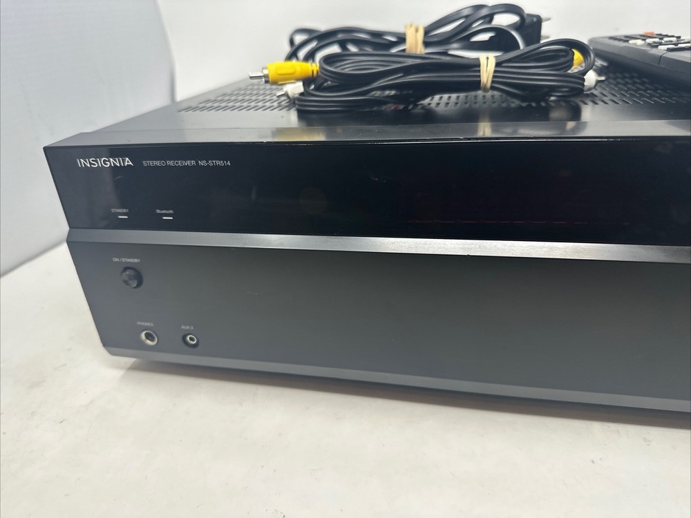 Insignia NS-STR514 2 Channel AM FM 200WStereo Bluetooth Receiver W/Remote Bundle