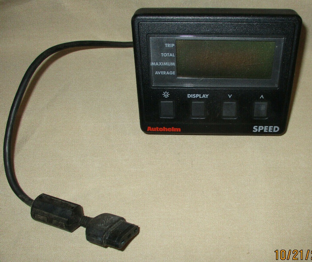 AUTOHELM SPEED DISPLAY
