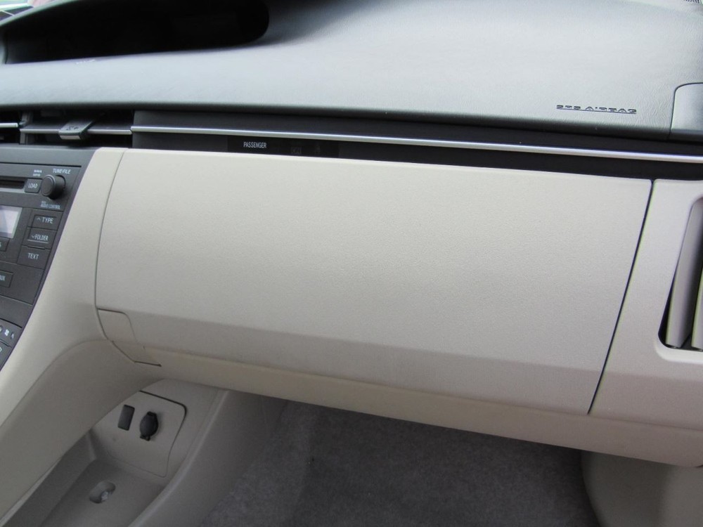 PRIUS     2011 Glove Box 1043138