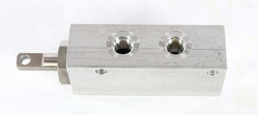New 1PDXP4393-004 Danfoss Valve