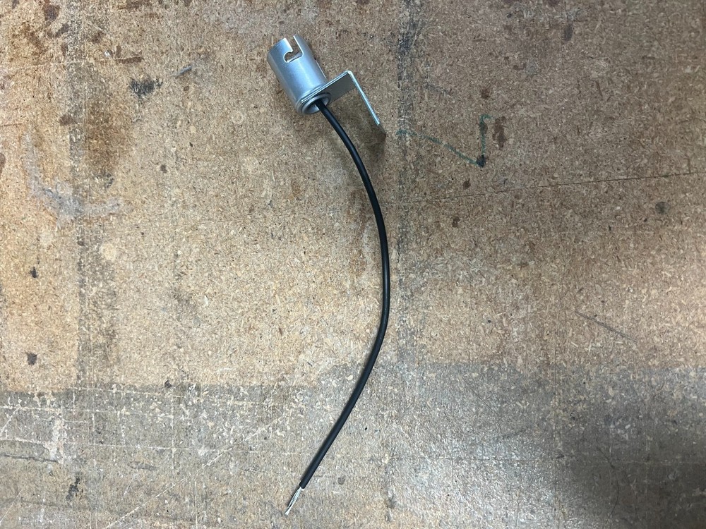 Generic Bayonet Light Bulb Socket, Quanity 5