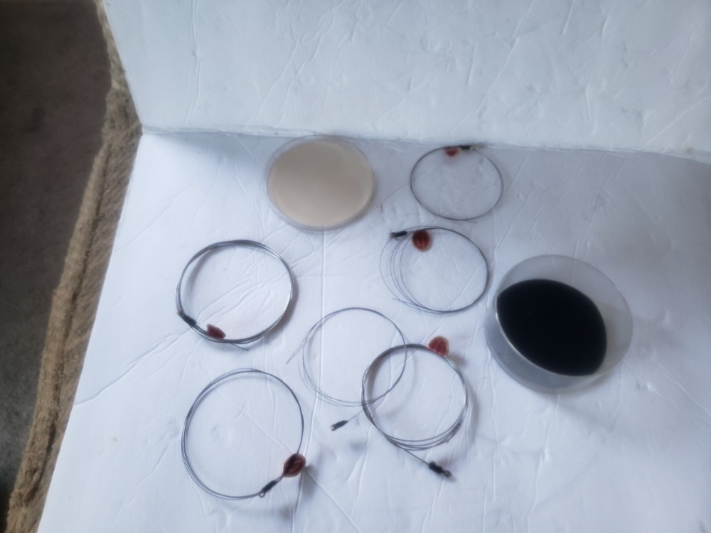 vintage 60's Gretsch Electromatic Guitar Strings w/container, some missing