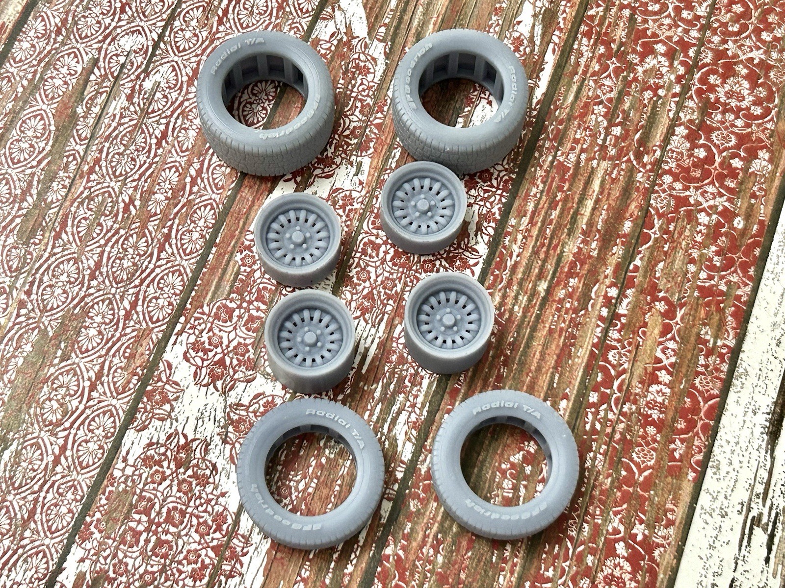 1/24 Scale: 15-inch “Appliance Striker” Resin Wheels W/ Wide Rear Tires￼