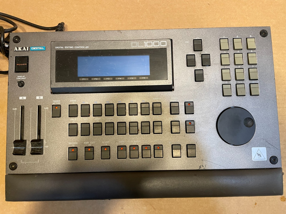 Akai Digital Editing Controller Unit - Model DL1000