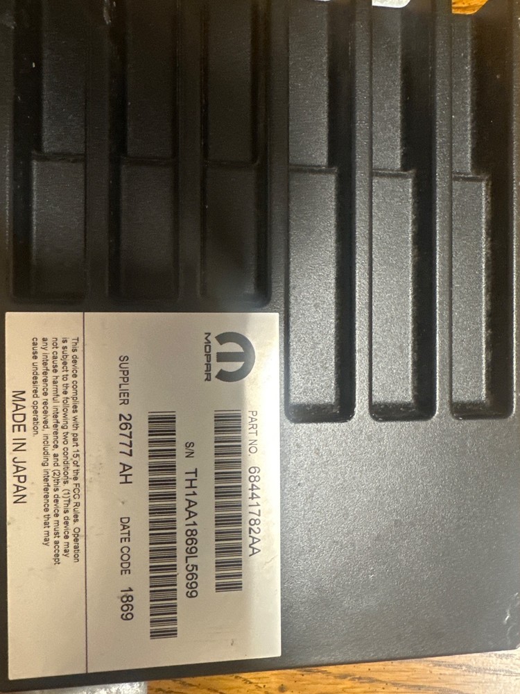 2020 Chrysler Pacifica Limited amplifier