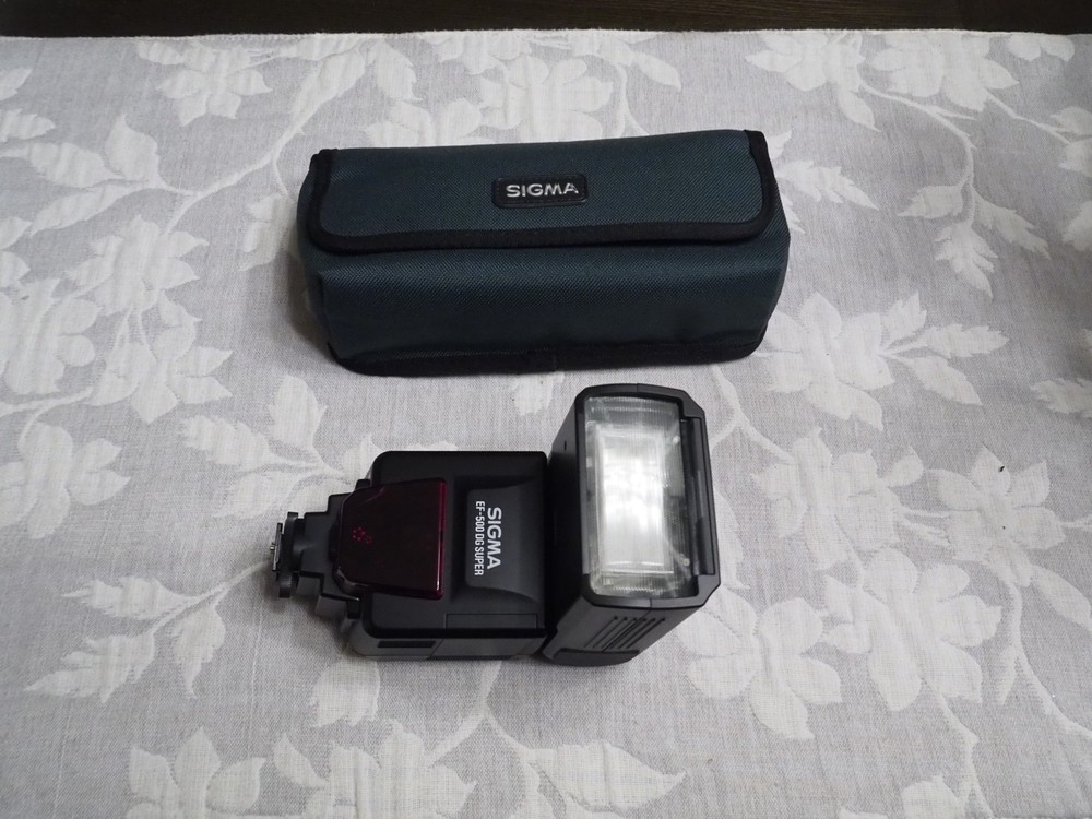Sigma EF-500 DG Super with Case