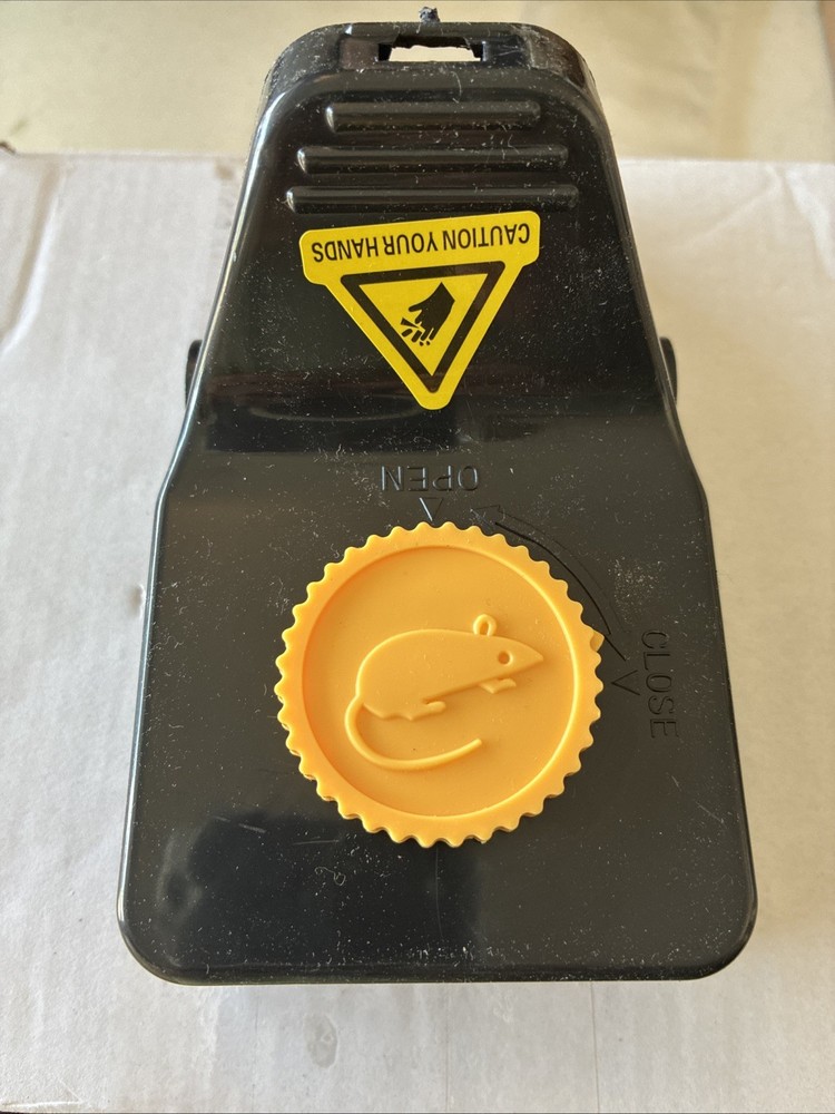 4 Set Large Mouse Traps