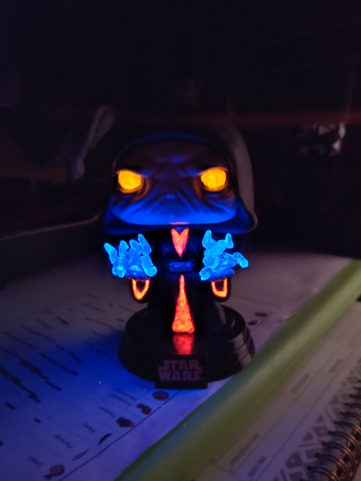 GLOW IN THE DARK PAINT NEUTRAL SENSORY RELAXATION BLACK LIGHT GALAXIES STARS