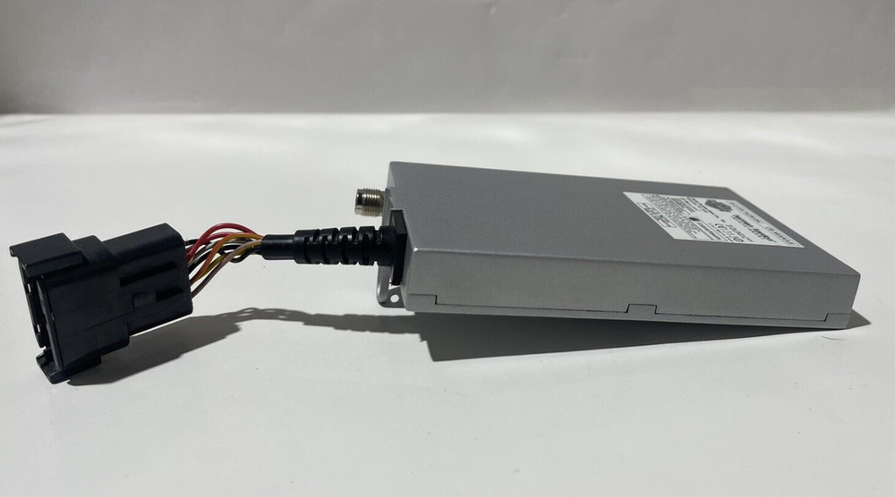OEM Harley Davidson Harman/Kardon CB Module for '06-'13 Touring Models.