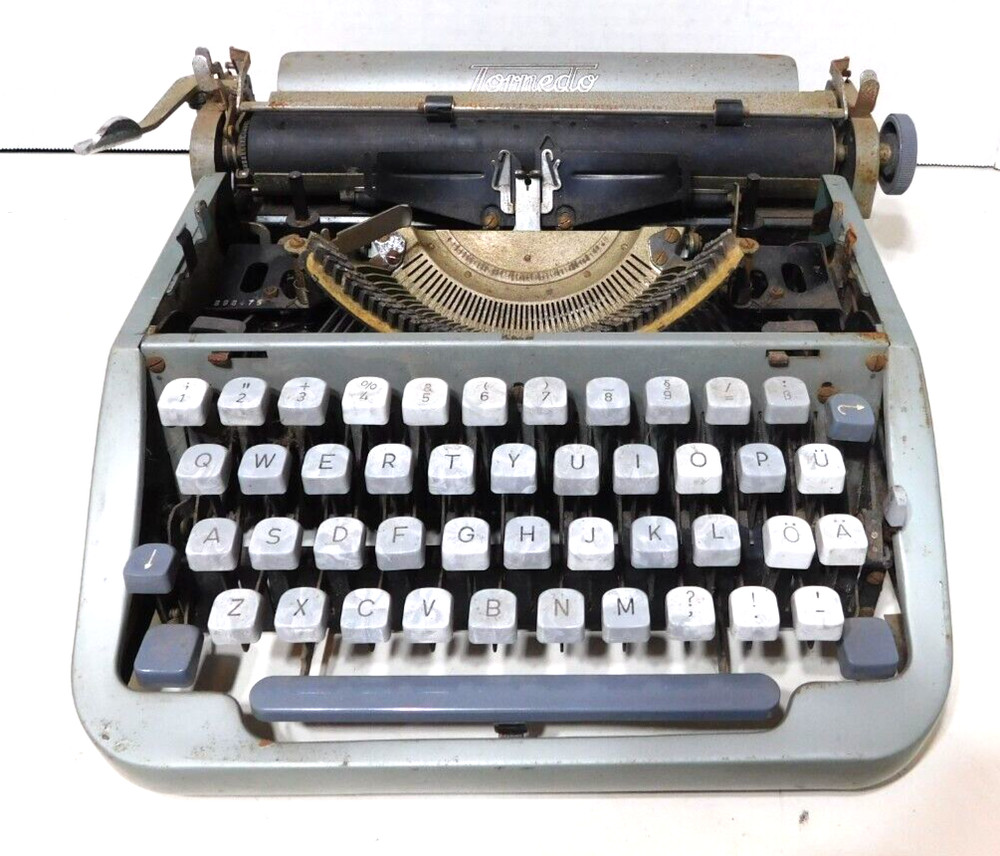 1956 Torpedo 20 Typewriter Serial #898475