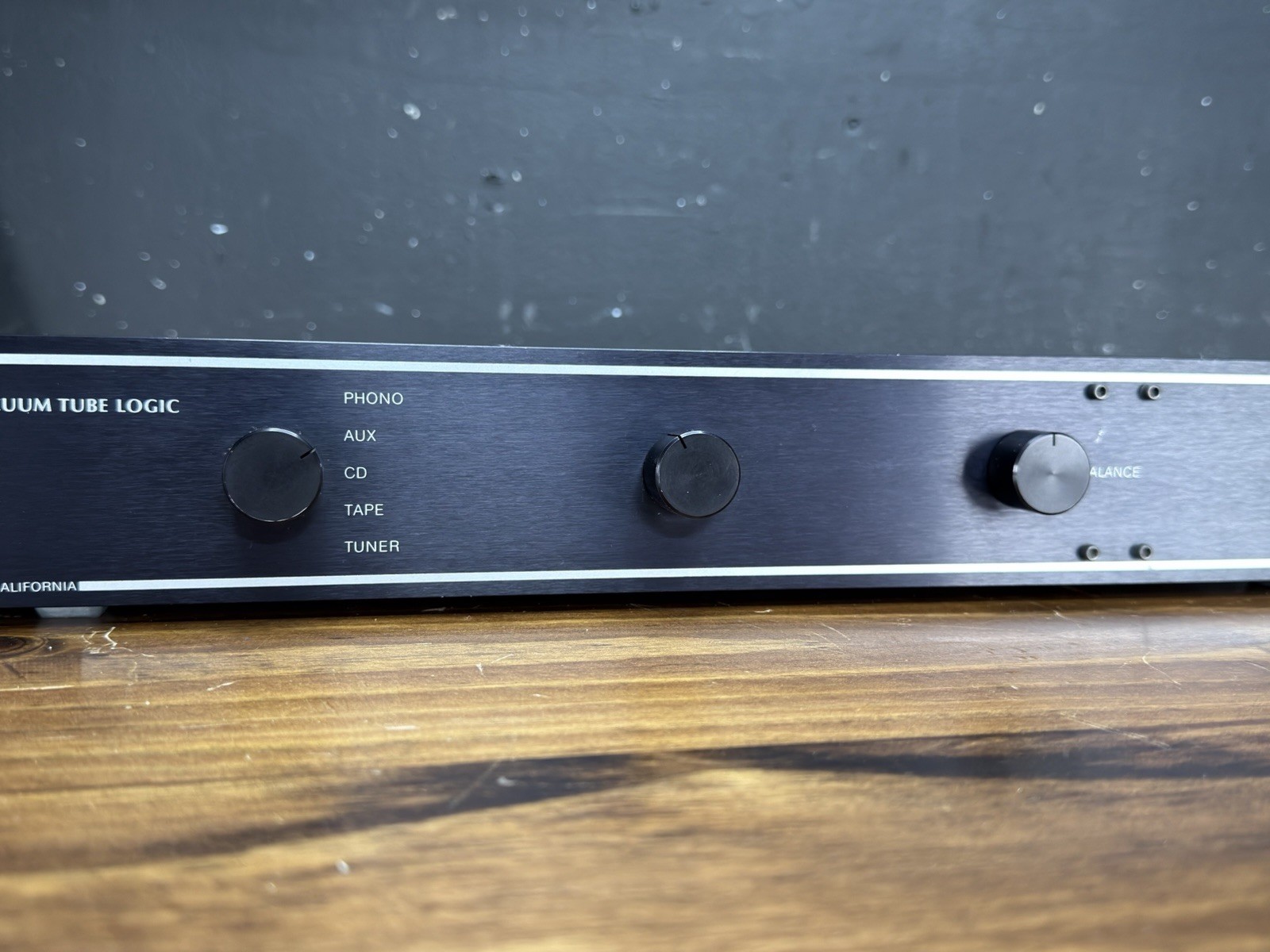 VTL Deluxe M/M Vacuum Tube Logic Preamplifier Designed By David Manley