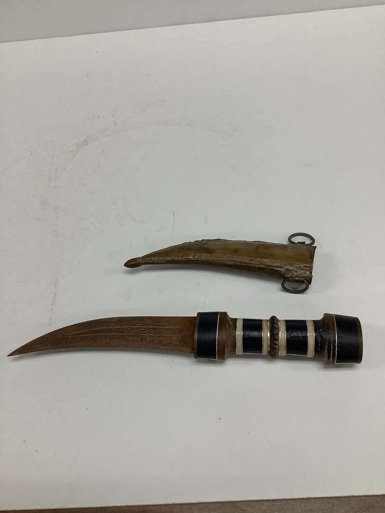Decorative Inlay Handled Dagger With Engraving On Blade