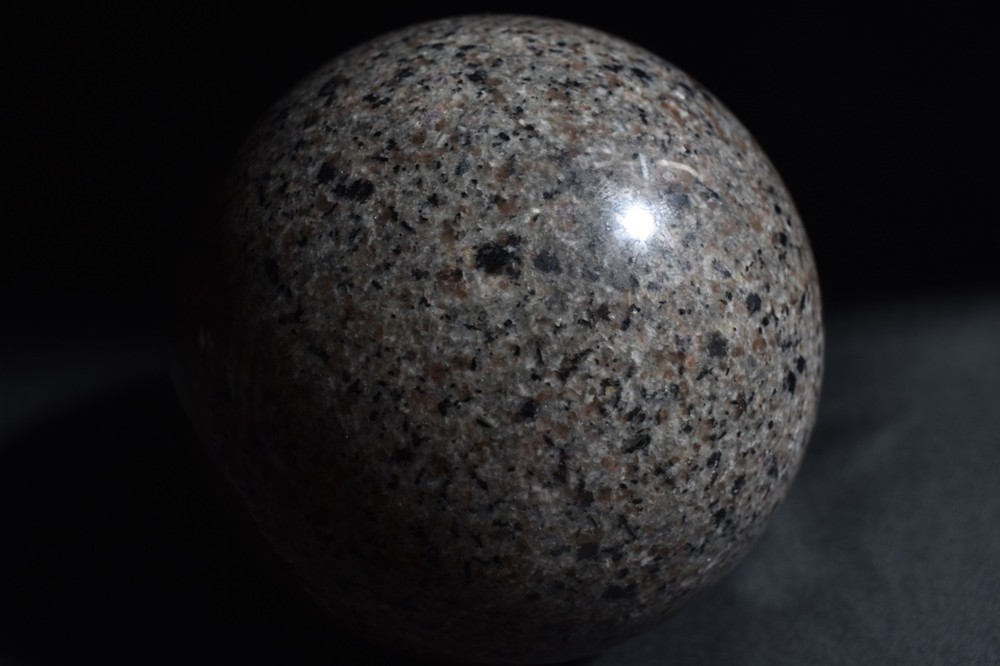 2.25" Yooperlite Sphere – Strong UV Reactive Glow Crystal