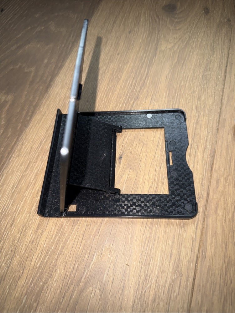 Small Black Kickstand