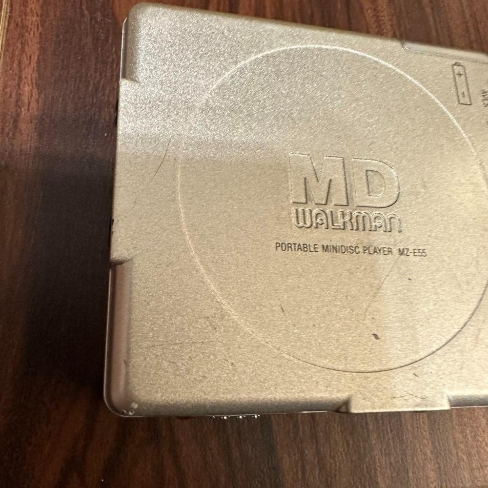 Sony MZ-E55 MD Walkman Minidisc Used From JAPAN