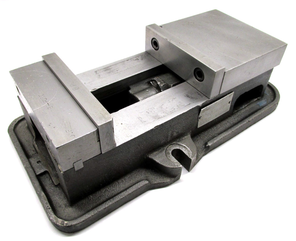 KURT ANGLOCK 6" MILLING MACHINE VISE w/ JAWS - #D60