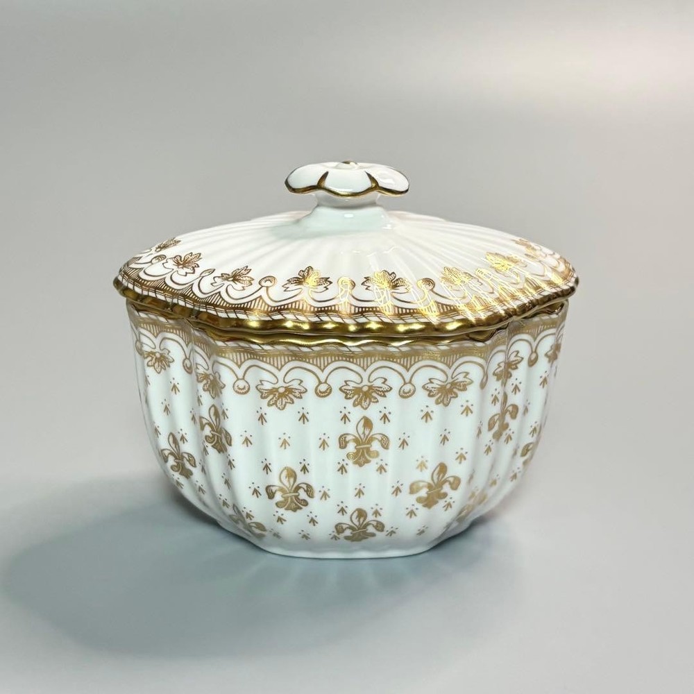 Spode Fleur de Lys Gold Sugar Pot