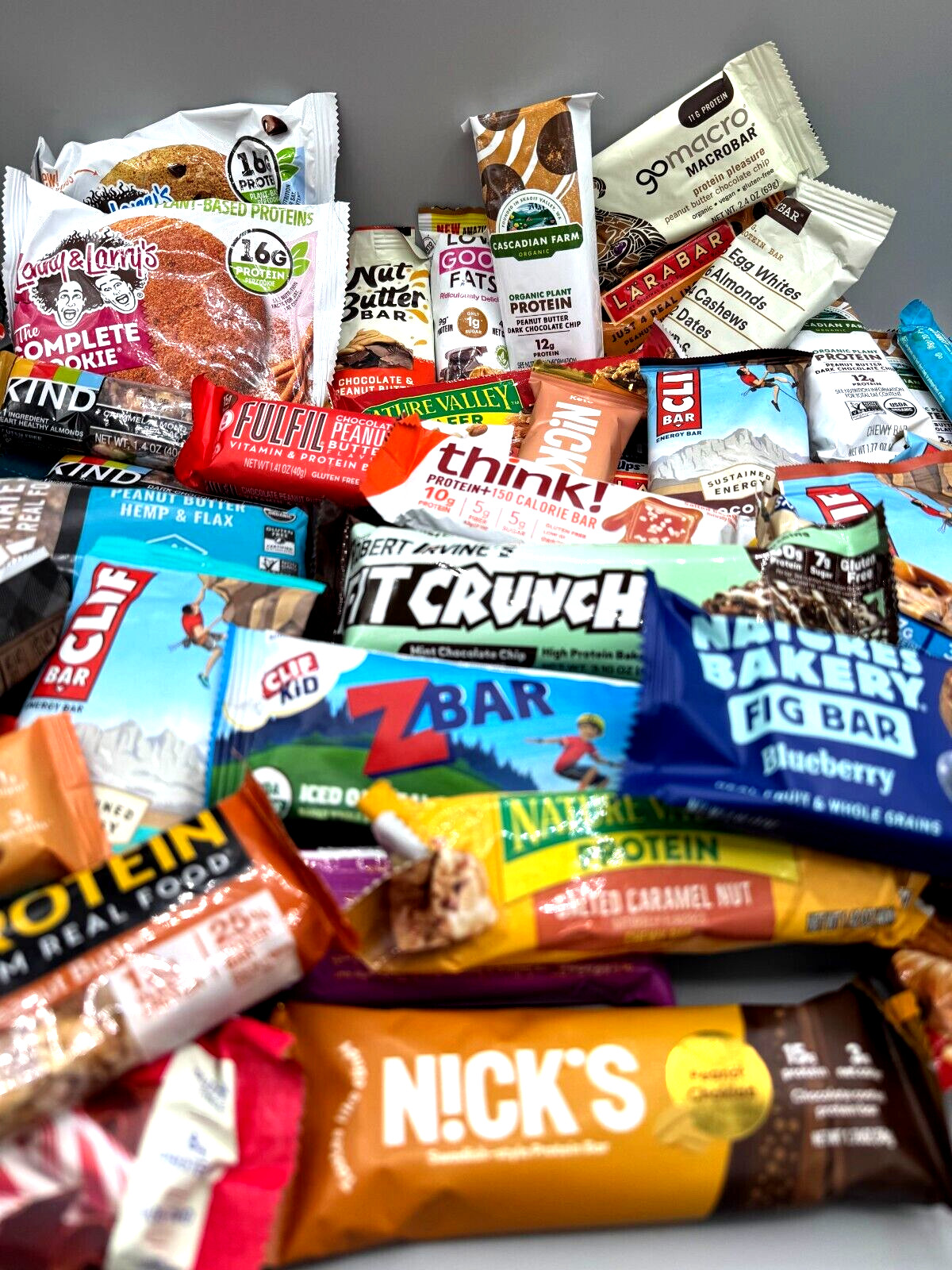 90 Assorted Brand - ENERGY NUTRITION PROTIEN BARS - Nature valley/Clif/RX/Kind