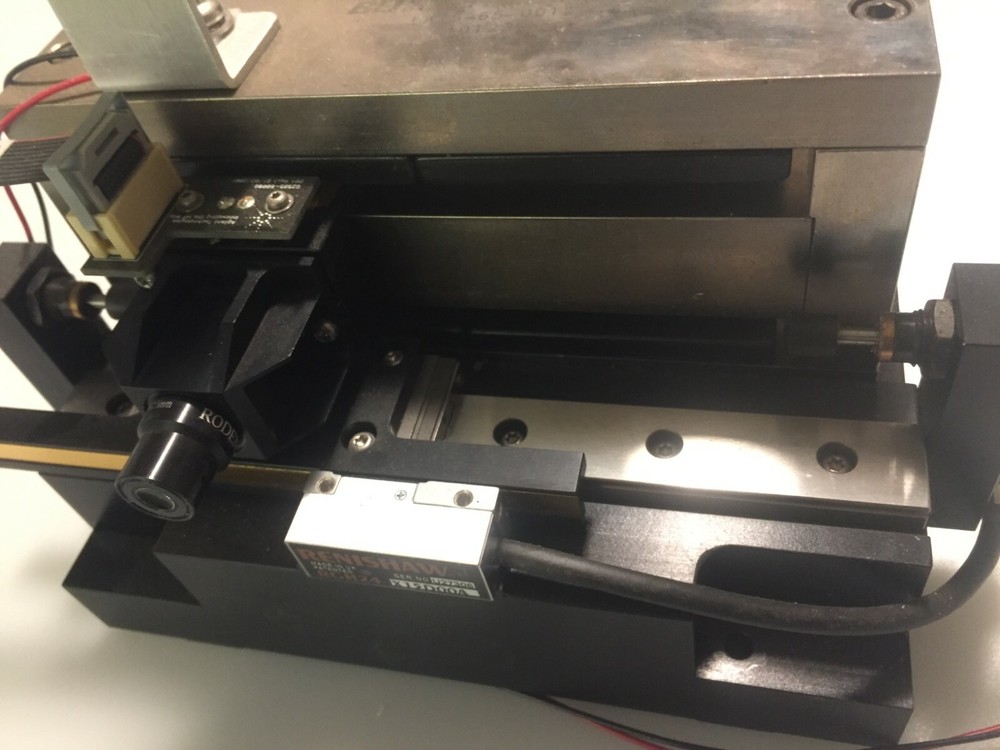 Linear motor with RGH24 encoder