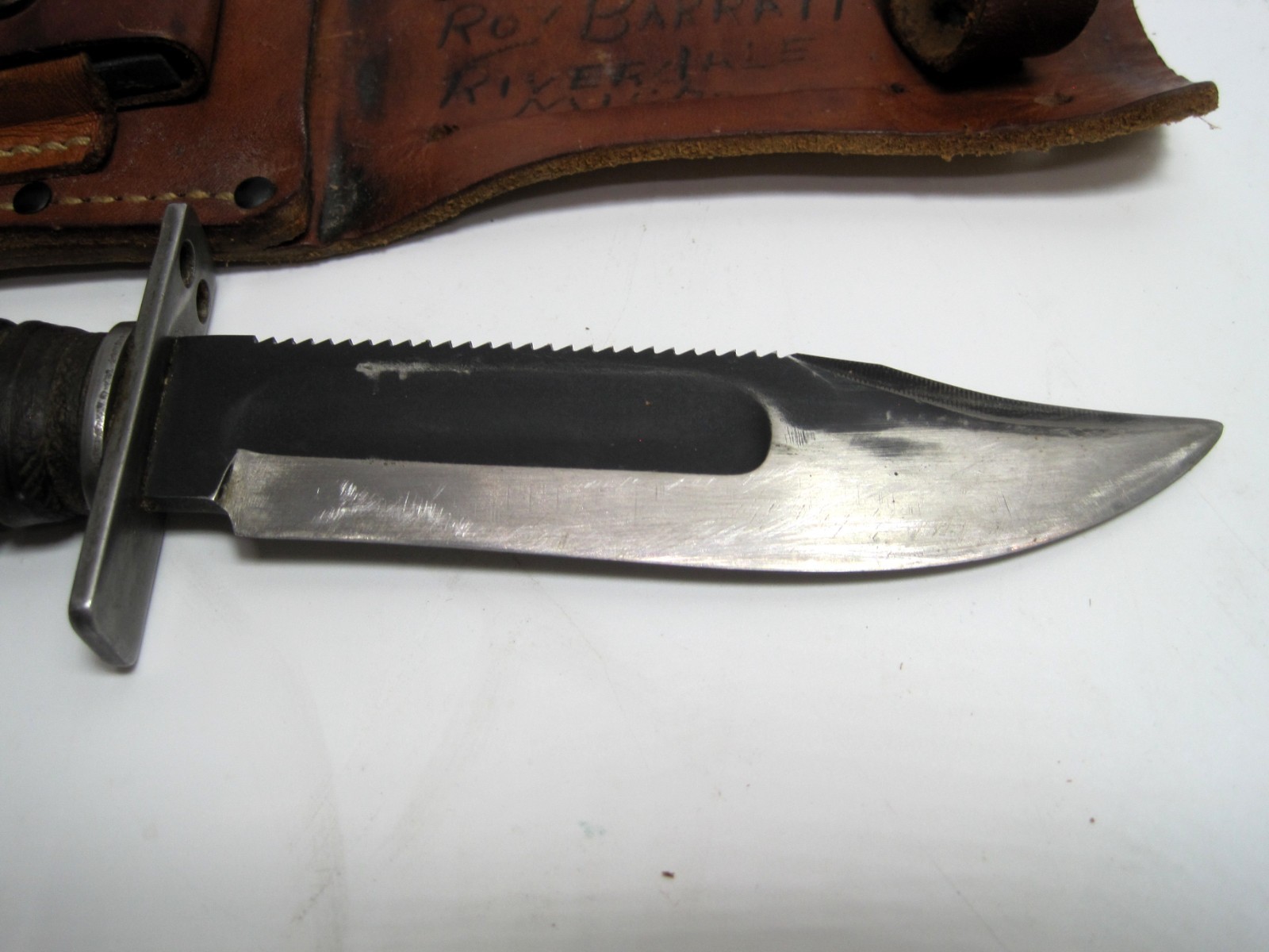 Vintage Pilot Survival Knife Camillus, NY W/Sheath