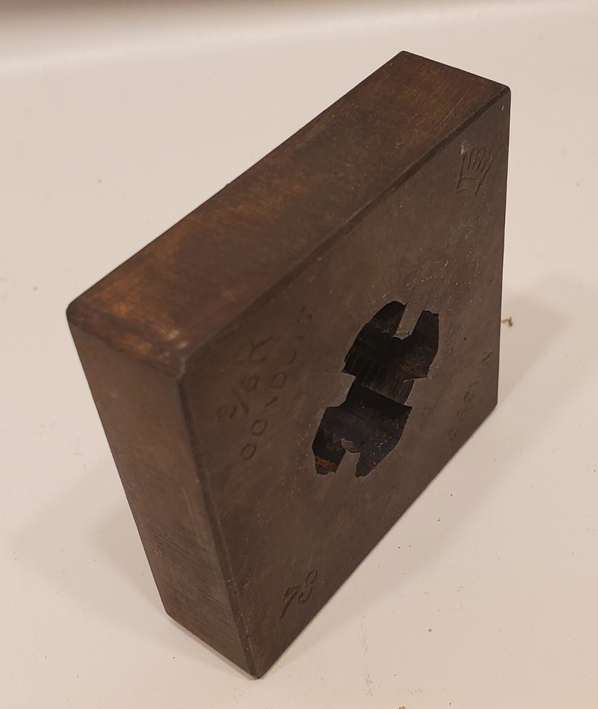 Vintage CROWN Mfg Co Pipe Thread Cutting Die 3/8R