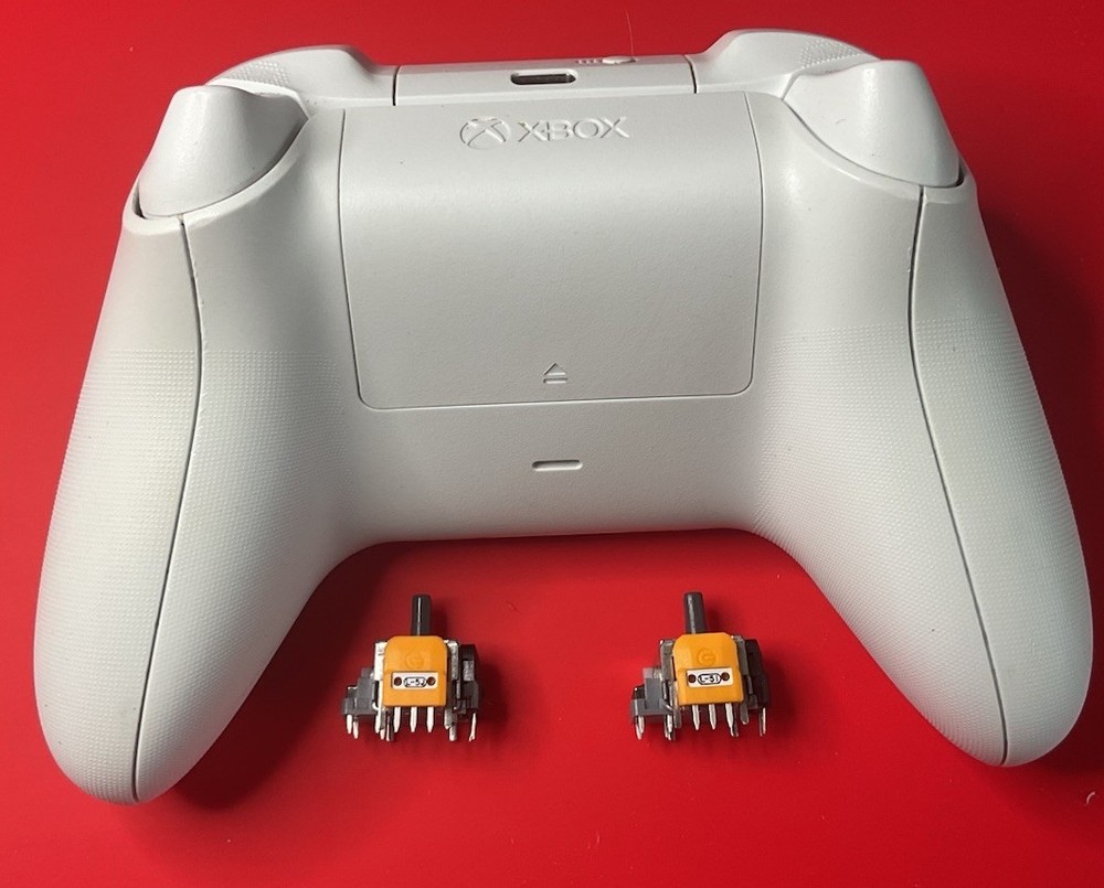 Xbox Series Controller With Drift Resistant Hall Effect Joystick Installed -