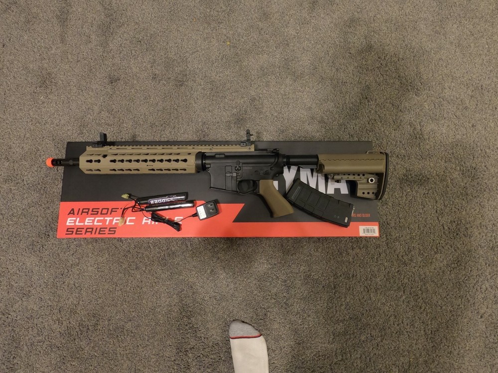Custom built electric airsoft M4 Very Solid Frame Includes Battery and charger