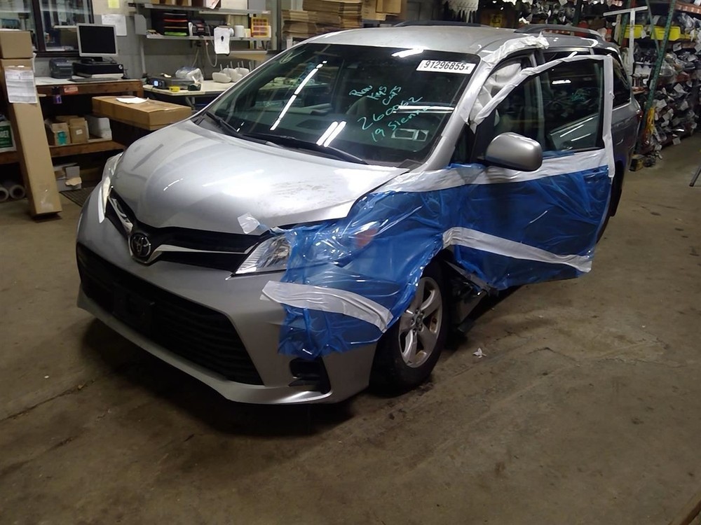 Network Gateway Control Module Right Hand Dash Fits 18-20 SIENNA 89111-08020