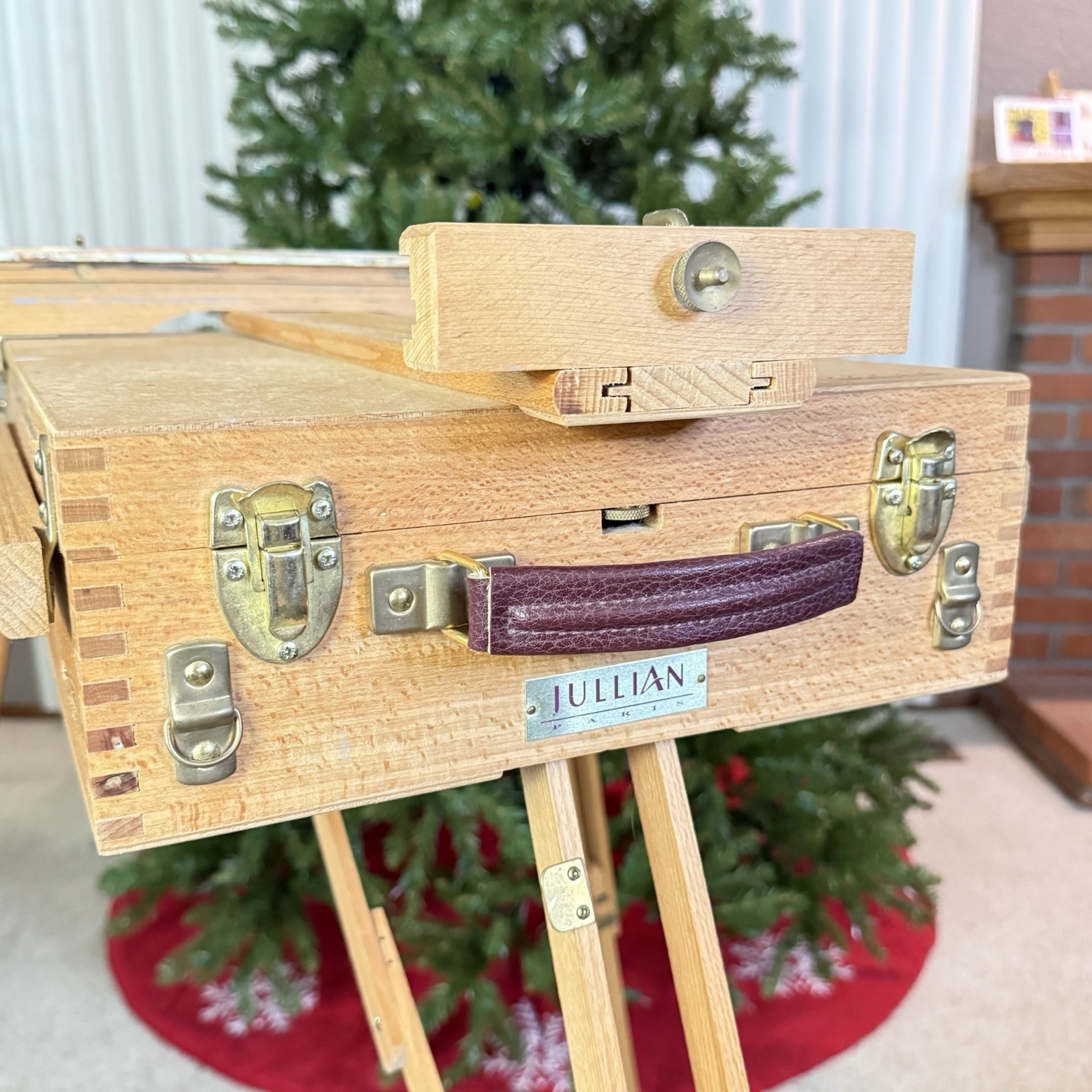 Jullian Paris Full Size French Box Easel European Beechwood