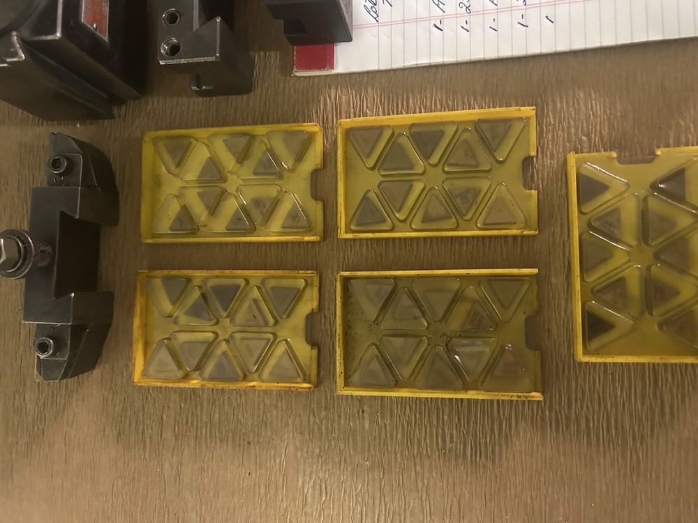 Aloris Tool Post With 4 Holders & 5 Packs Insert