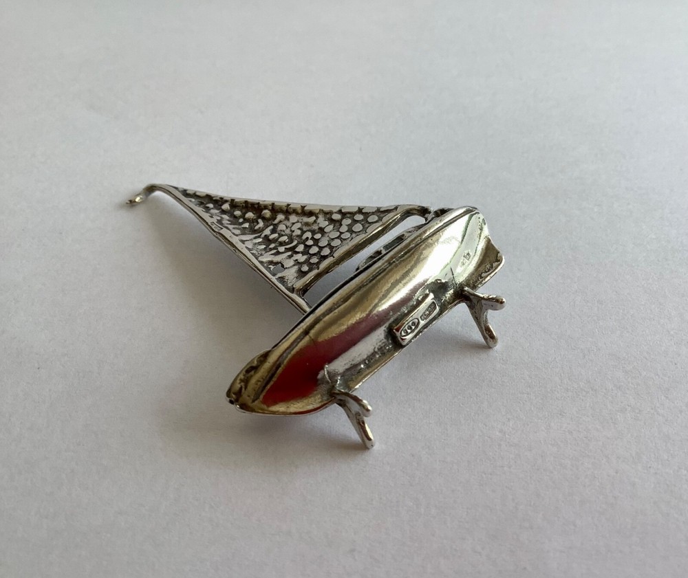 VINTAGE CONTINENTAL SOLID SILVER MINIATURE SAILING BOAT