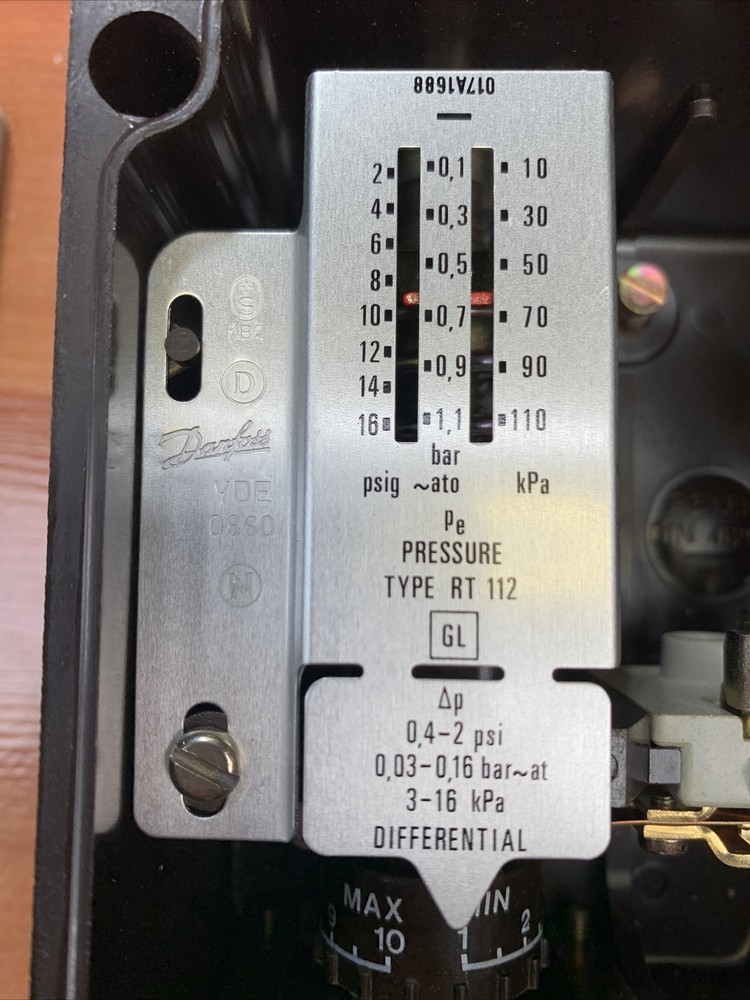 Danfoss Differential Pressure Switch RT 112 Rt112 17-5191