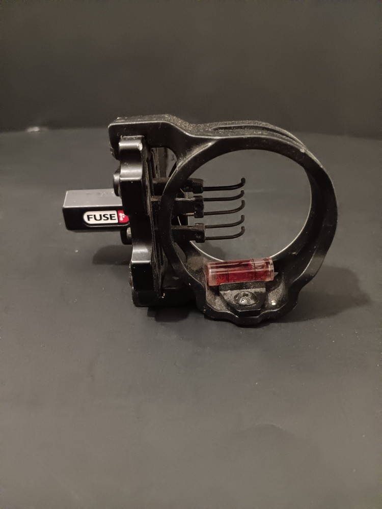 Fuse Interceptor 5 Pin Archerey Sight With Level And Mounting Hardware