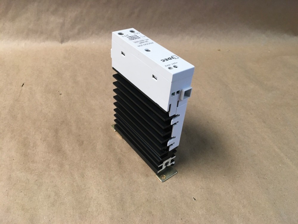 Idec RSCDN-20A Solid State Relay, 4-32VDC Coil - 20A - 48-600 VAC (KB)