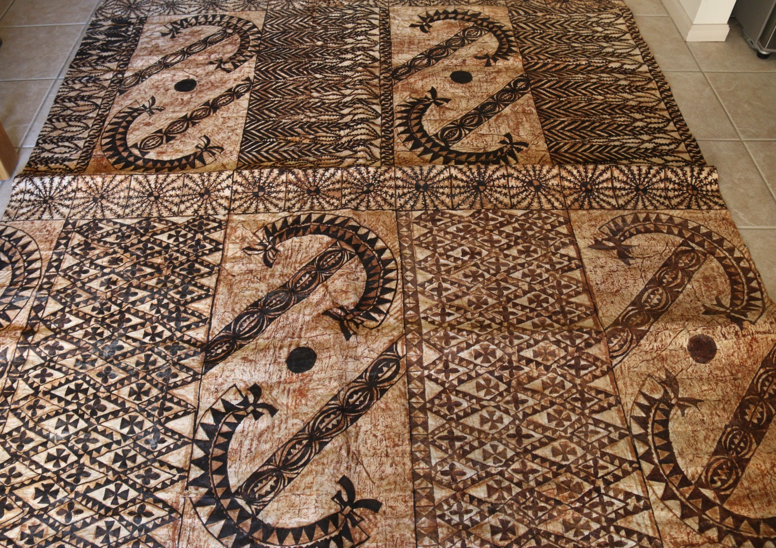 Huge Old Polinesian Tribal Hand Made Tapa Cloth 216cm x 196cm or 85inch x 77inch