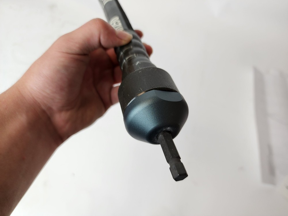 TEMCo TH1250 Cordless Concrete Vibrating Tool, Drill-powered Concrete Vibrator