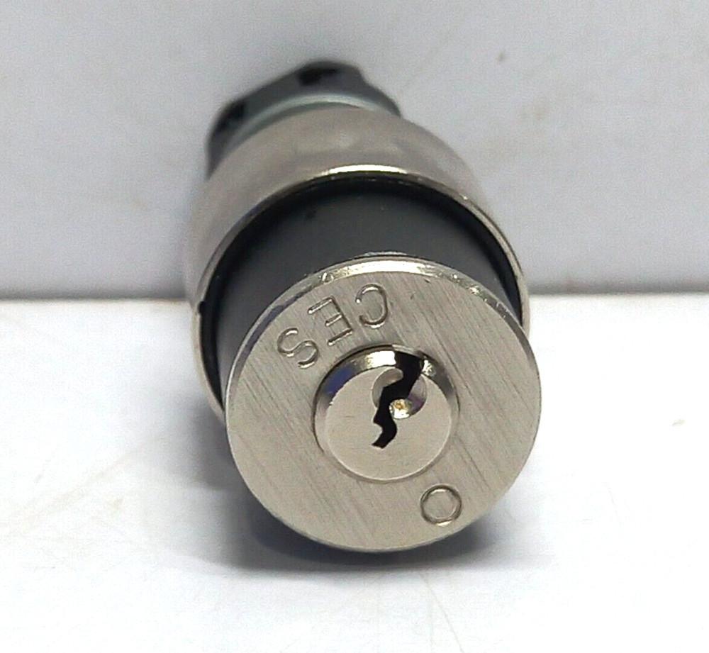 Siemens 3SB3 500-4LD21 2 Position Key Selector Switch