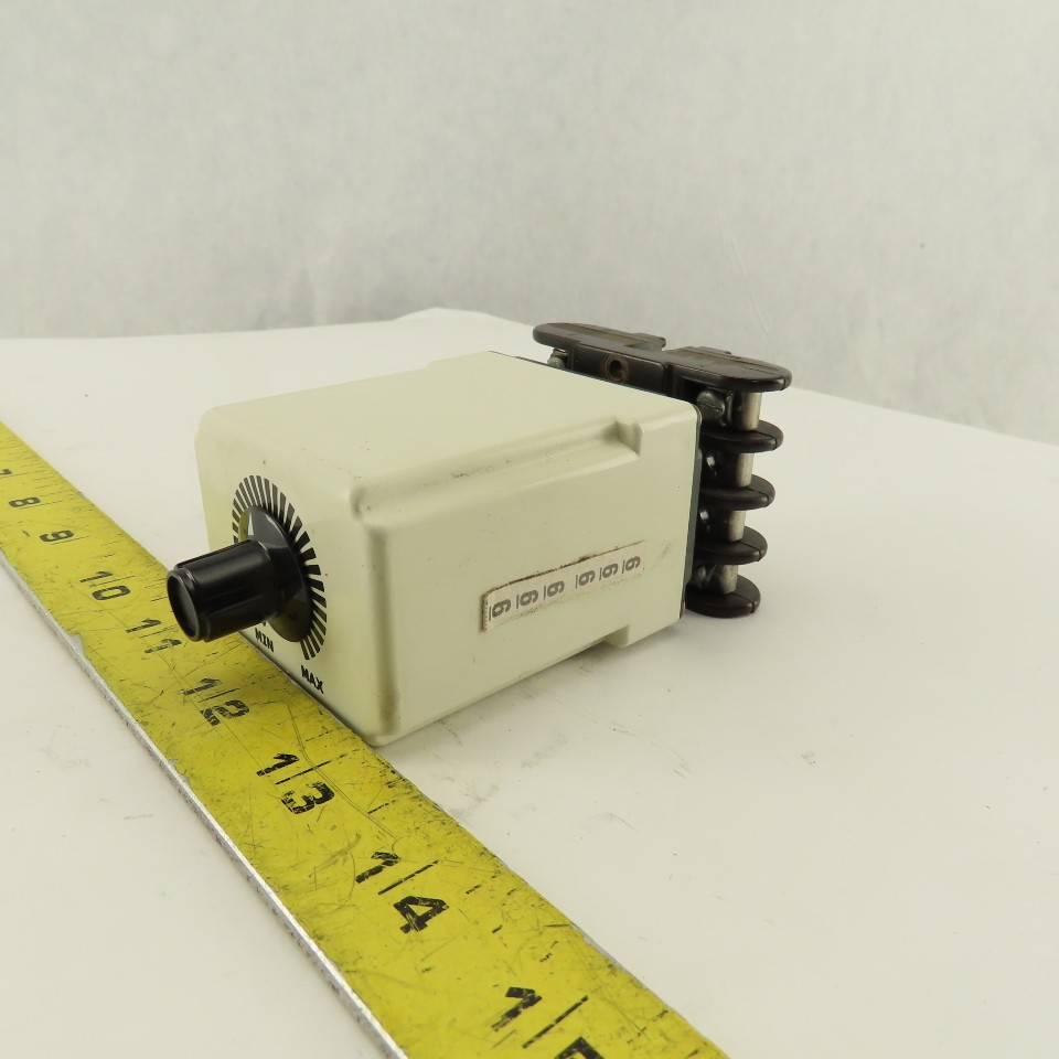 Square D Class 9050 JCK-14 On Delay Timing Relay 1.2-120 Sec With Socket Base