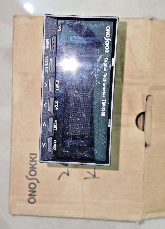 ONO SOKKI TM-2100DIGITAL TACHOMETER