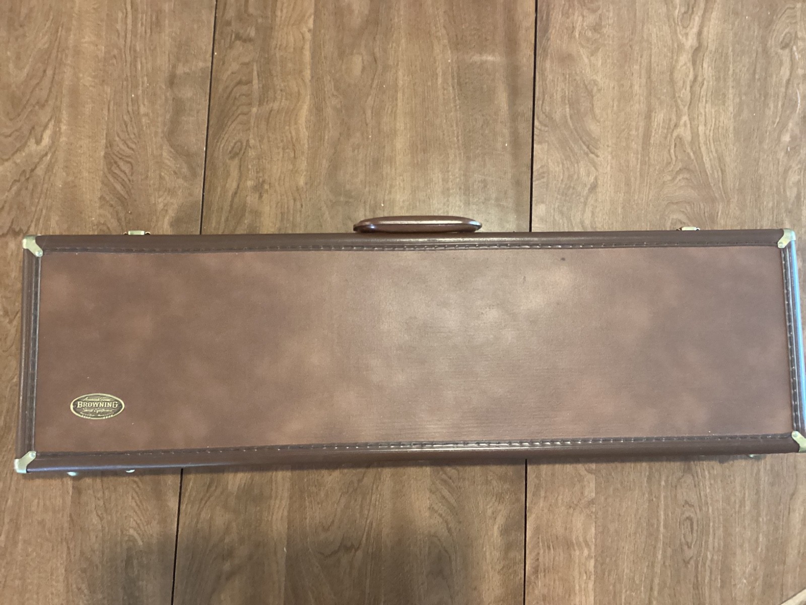 Browning model 1215 under/over shotgun case No keys. Perfect shape