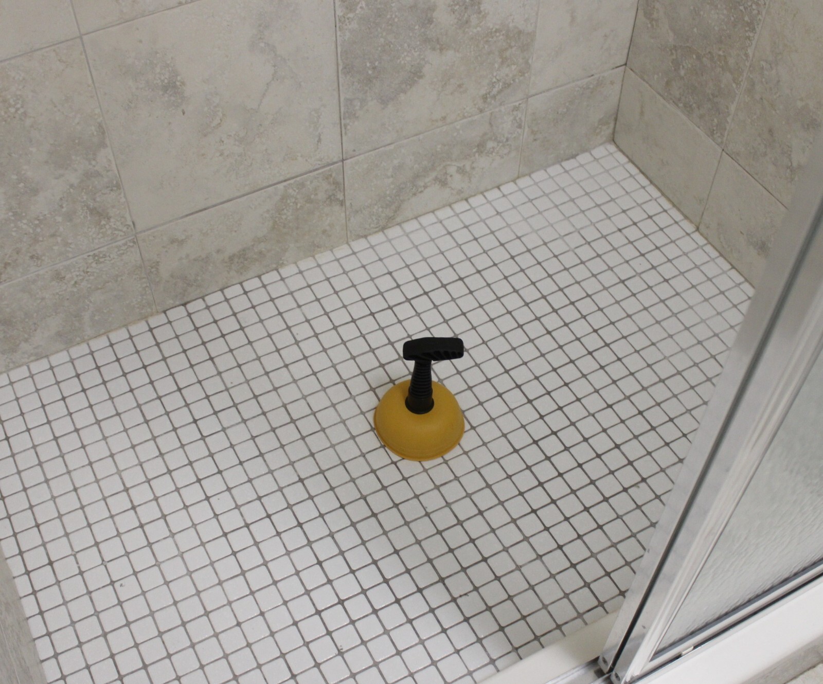 Mini Sink Plunger for Kitchen, Bathroom, and Shower Drains - Short Handle