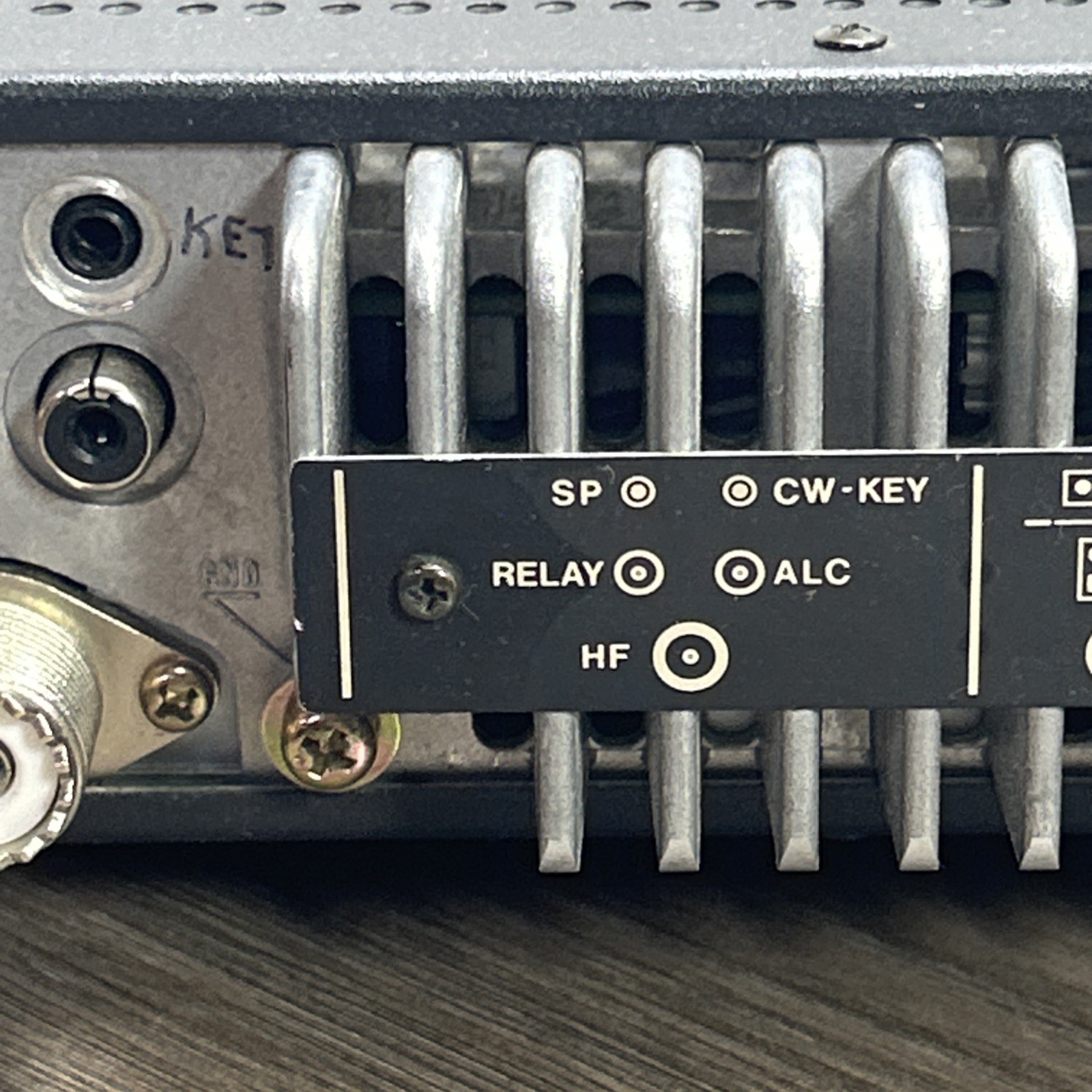 Alinco DX-70 Amateur Ham Radio Transmitter Transceiver With Microphone OEM