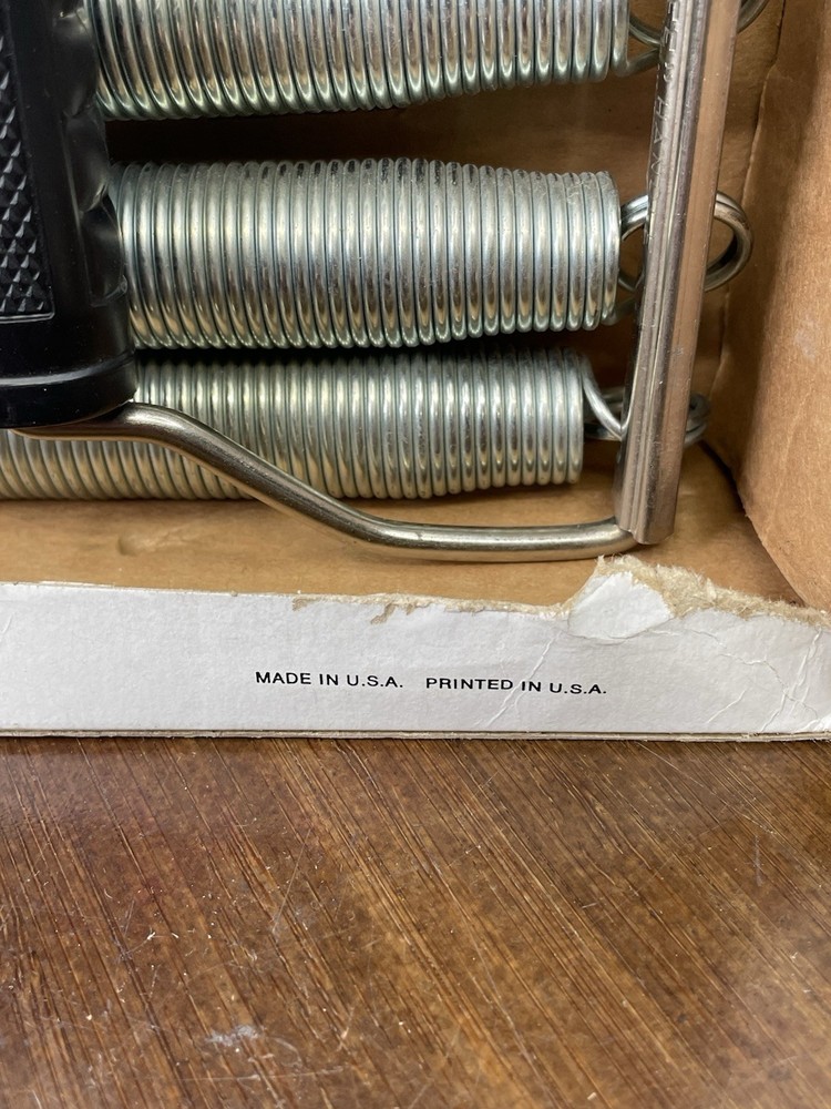 Vintage 1970s DP 5 Spring Chest Pull Expander Exerciser in Original Box