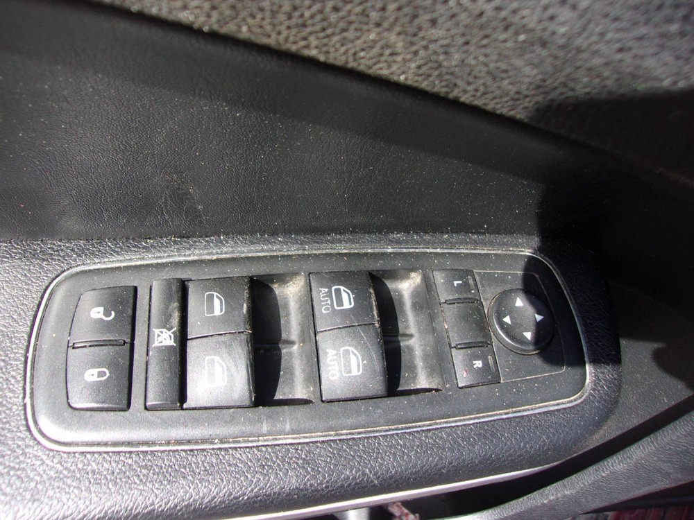 Used A/C Selector Switch fits: 2013 Chrysler 300 control module Grade A