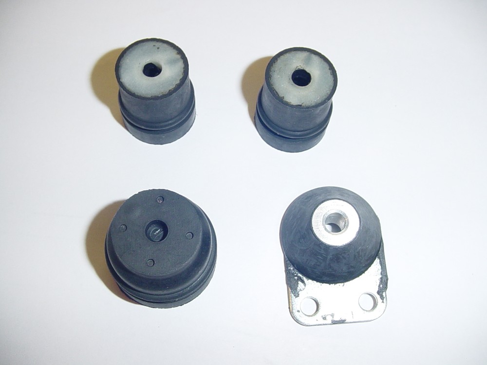 NEW BUFFER MOUNT SET FOR STIHL 028 028AV 028WB CHAINSAW ---- BOX 843
