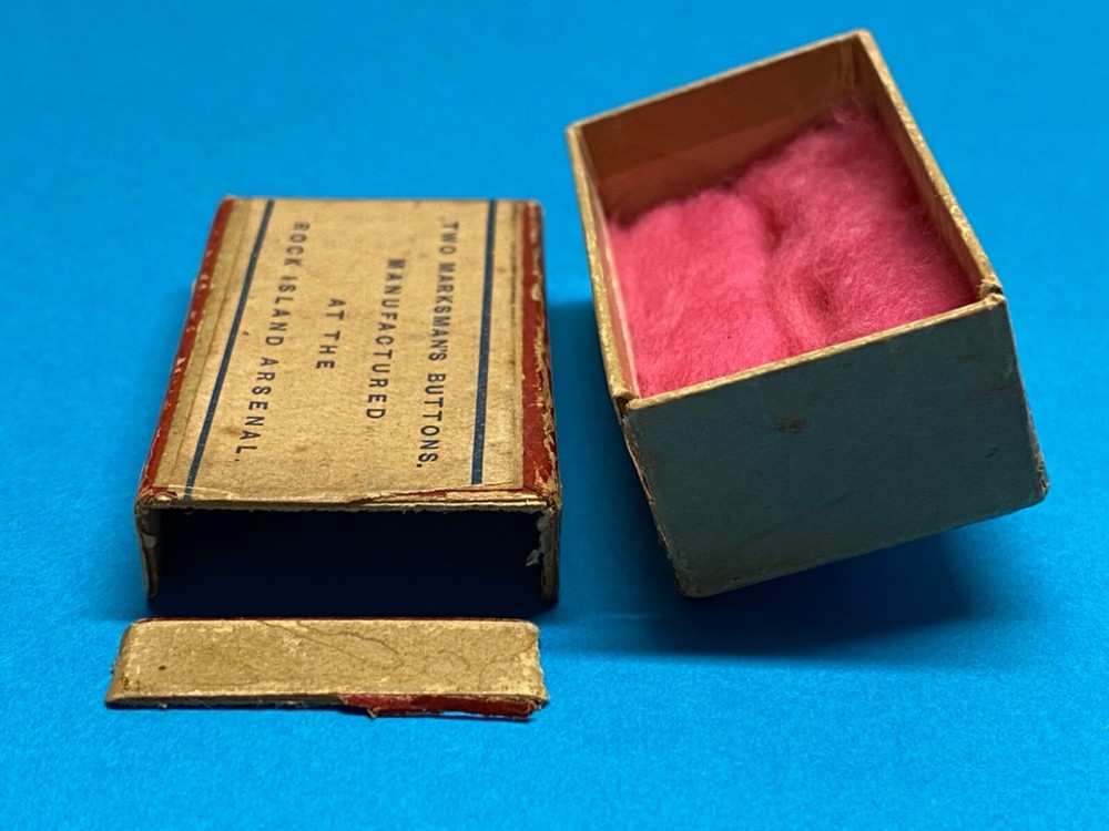 1885-1903, US ARMY MARKSMAN'S BUTTONS, 2nd PATTERN, 2 BUTTONS + ORIGINAL BOX