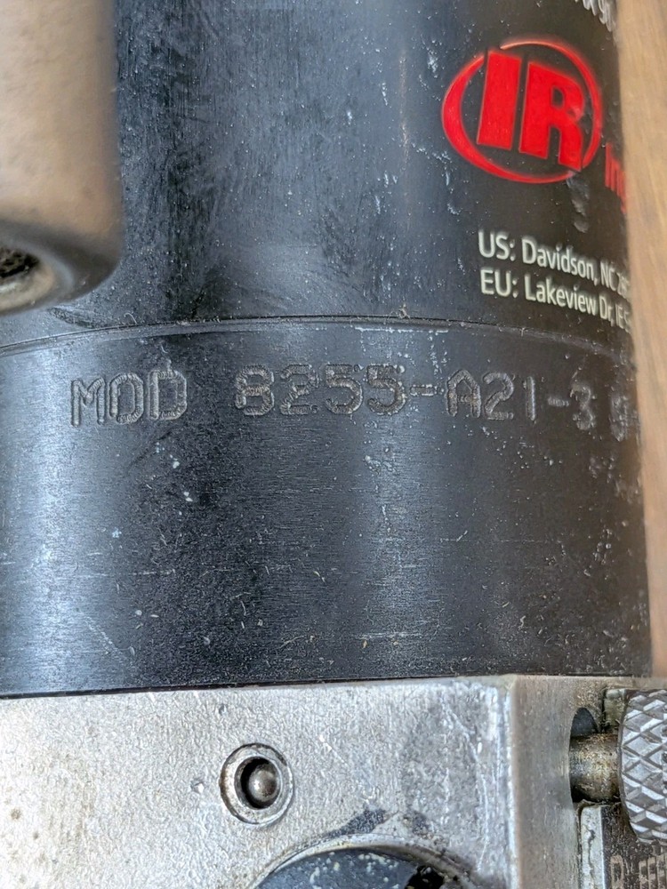 ARO 8255-A21-3 PNEUMATIC DRILL