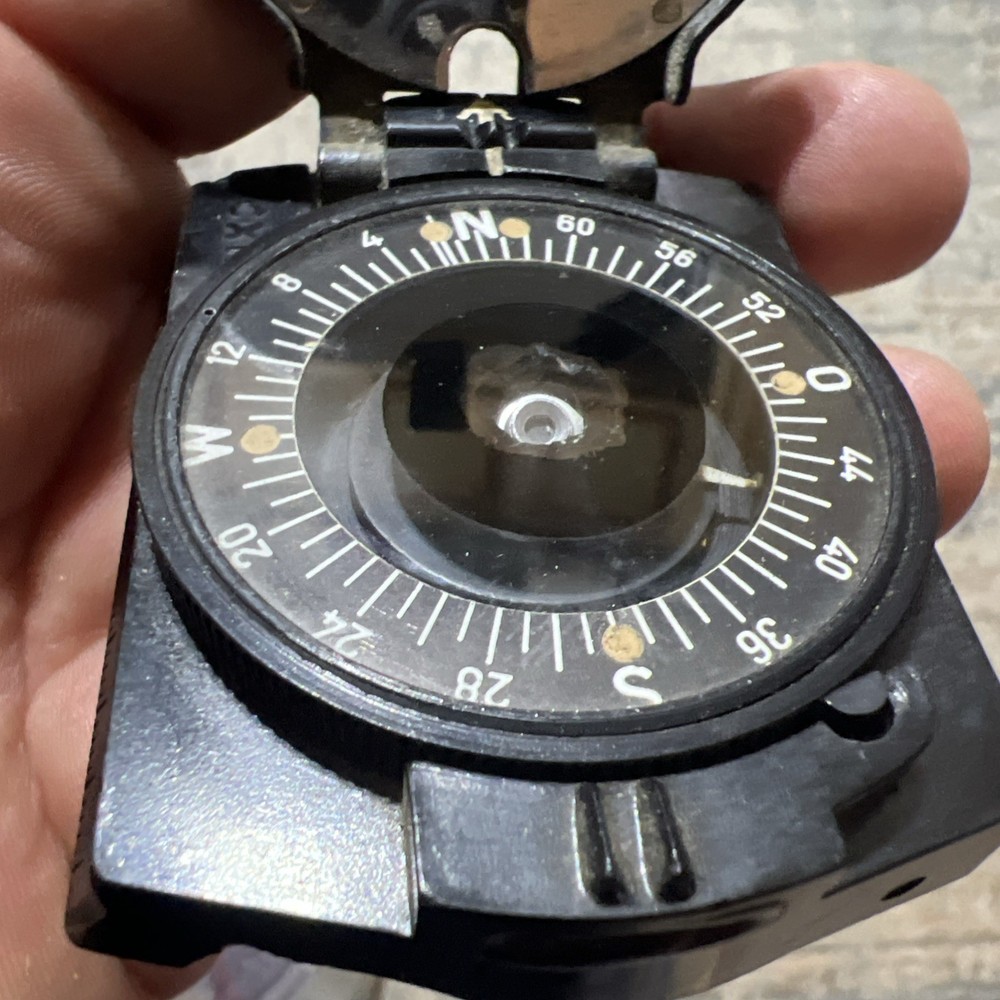 RARE ORIGINAL WWII GERMAN MARCHING COMPASS-CXN